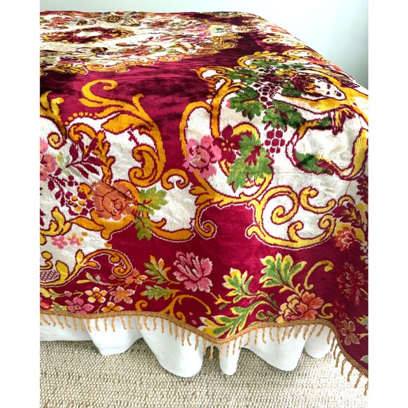 Vtg Velvet Italian Wedding Bedspread QUEEN Cherubs Red Cream 84x96” Fringe MINT - Picture 8 of 15